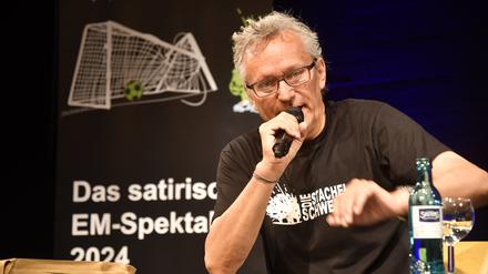 Lädt ein zu den „Stachelschweinen“ zum Public Viewing und einer satirischen EM.