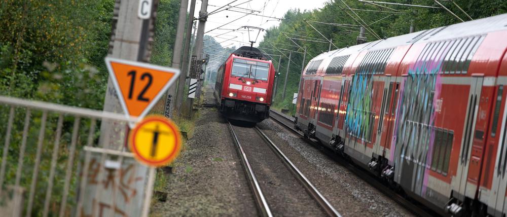 Zwei Regionalzüge der Deutschen Bahn (Symbolbild).