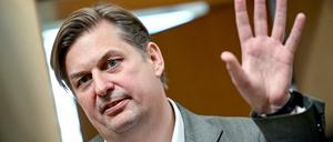 Maximilian Krah, AfD-Europaabgeordnete spricht am Rande der Beratungen mit den AfD Europa-Abgeordneten nach der Europawahl. 
