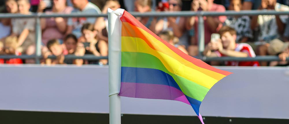 Die Regenbogenfahne dürfte auch beim Pride House häufig zu sehen sein.