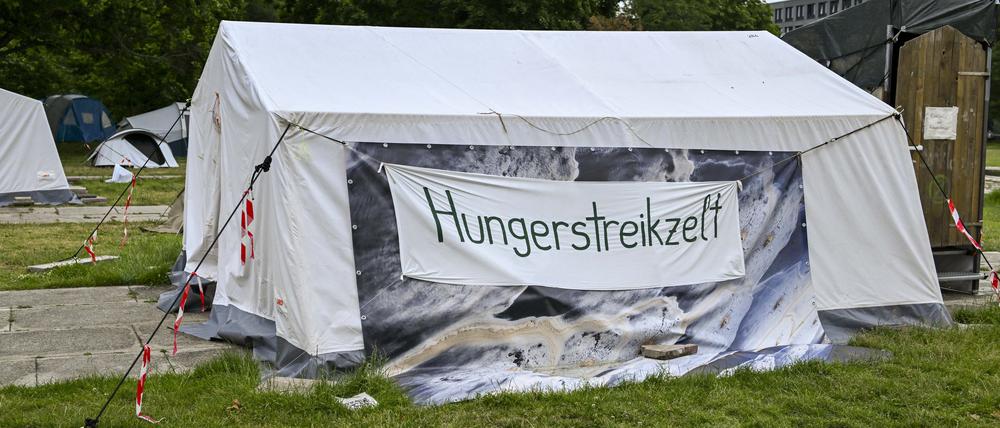 Das Hungerstreikzelt vom Bündnis «Hungern bis ihr ehrlich seid».