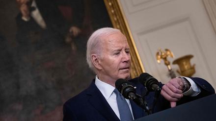 Keine Zeit verschwenden. Joe Biden dringt auf eine rasche Feuerpause in Gaza.