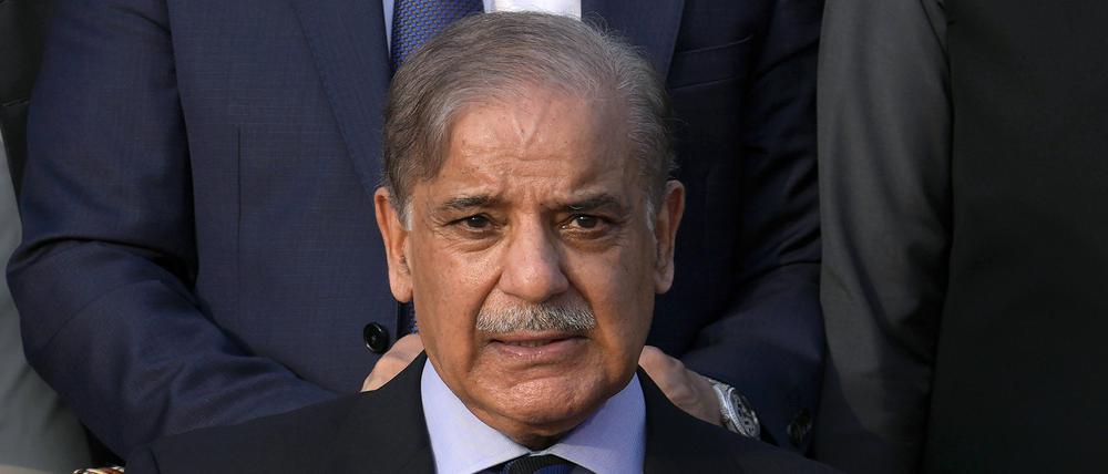 Shehbaz Sharif ist Premierminister von Pakistan. In dem Land sind Lesben, Schwule, Bisexuelle und Transmenschen immer wieder Diskriminierungen ausgesetzt. 