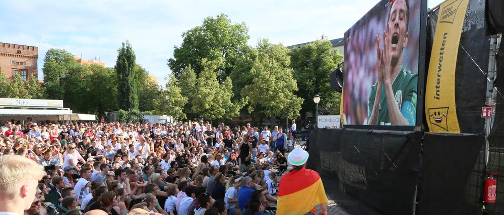 Fußball-WM 2018 (Klaer)Public viewing Luisenplatz Potsdam (Deutschland - Mexico)