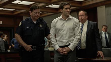 Aus dem Anklagevertreter Rusty Sabich (Jake Gyllenhaal) wird der Angeklagte in einem Mordprozess. 
