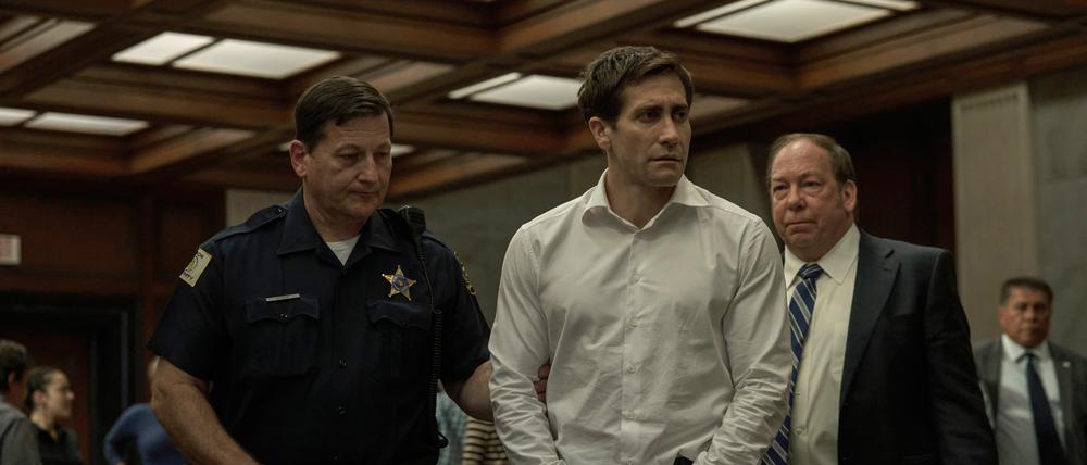 Aus dem Anklagevertreter Rusty Sabich (Jake Gyllenhaal) wird der Angeklagte in einem Mordprozess. 