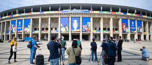 Das Olympiastadion hat sich für die „Euro 2024“ geschmückt.