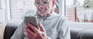 Gesichtserkennung am Smartphone – Fortgeschrittene Videoanalysen können jetzt auch Krankheiten erkennen.