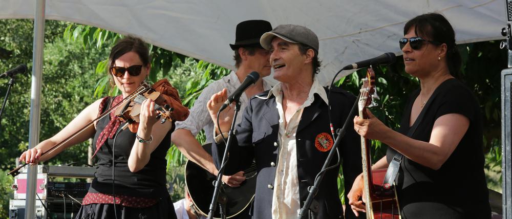 Die Band „Casino Gitano“, hier 2022, wird auch in diesem Jahr in der Alexandrowka spielen. 