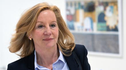 Ex-Intendantin Patricia Schlesinger will den RBB per Gericht zur Zahlung der Ruhegelder zwingen. 