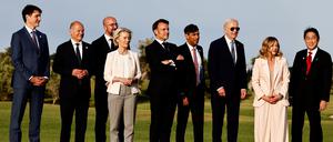 Das verfälschte Video von US-Präsident Joe Biden (Dritter von rechts) entstand nach dem G7-Gruppenbild in Italien.