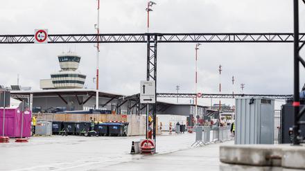 Die Großunterkunft in Tegel ist für 7000 Menschen ausgelegt – und damit bundesweit die größte.