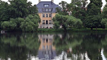 Die Villa Kellermann besticht auch durch seine idyllische Lage am Heiligen See.