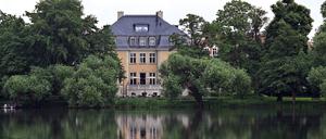 Die Villa Kellermann besticht auch durch seine idyllische Lage am Heiligen See.