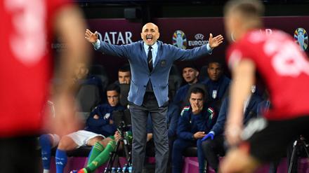 Italiens Trainer Luciano Spalletti geriet an der Seitenlinie in Rage.