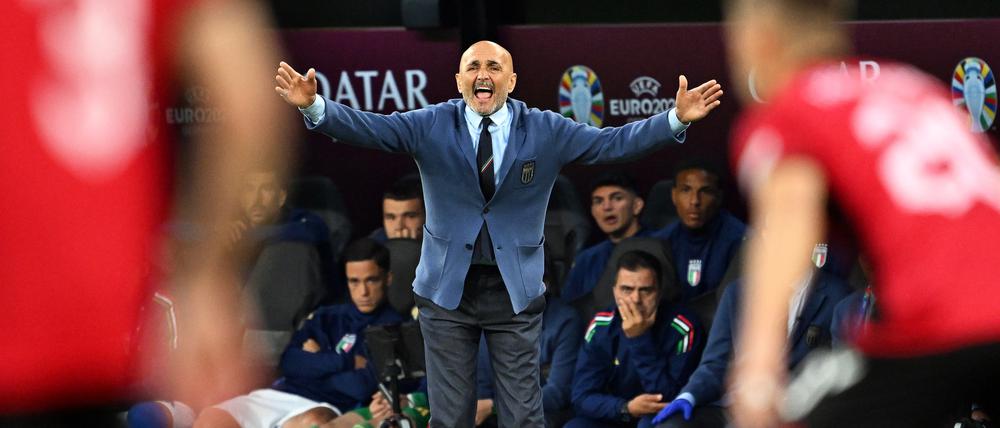 Italiens Trainer Luciano Spalletti geriet an der Seitenlinie in Rage.