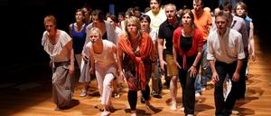 Aufführung der Performance „human requiem“ durch den Rundfunkchor Berlin.