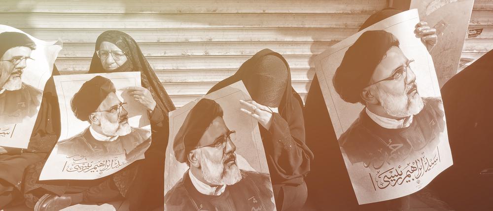 Anhängerinnen des Regimes trauern um Ebrahim Raisi, der bei einem Hubschrauberabsturz ums Leben kam.