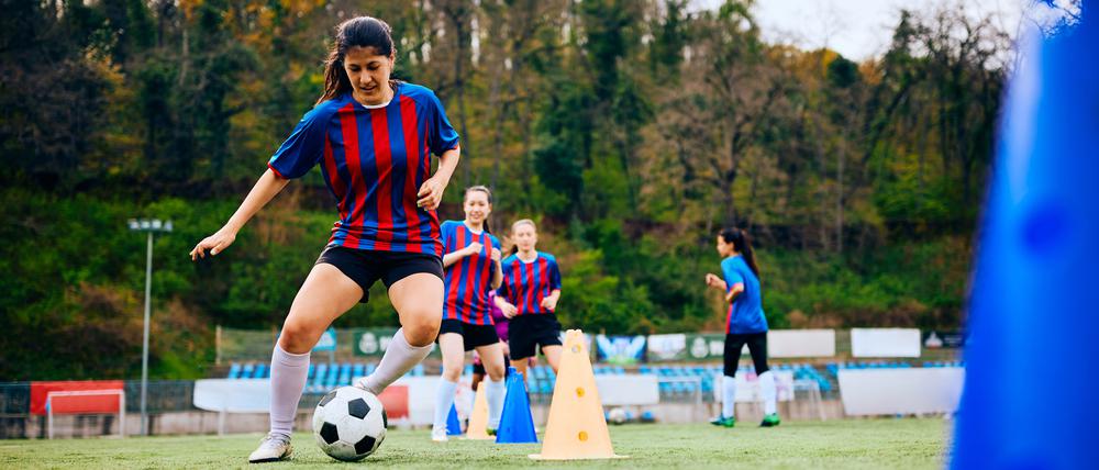 Frauen sind im Fußball immer noch unterrepräsentiert.