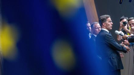 Mark Rutte auf einer Pressekonferenz in Brüssel