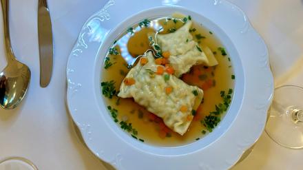 Lammmaultaschen im Restaurant Weiss, Charlottenburg. 