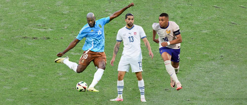 Fußballer bei der EM 2024 (von links nach rechts, Montage): Lukaku Romelu (Belgien), Ricardo Rodriguez (Schweiz) und Kylian Mbappe (Frankreich).