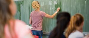 Lehrer dringend gesucht. Im Bild: Matheunterricht.