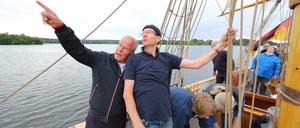 Royal Louise. Der gemeinnützige Royal Louise Yacht- und Schifffahrtsverein zu Potsdam e.V., kurz Royal Louise e.V., feiert im Juni dieses Jahres sein 20-jähriges Jubiläum. Der Verein erhält und betreibt die Miniaturfregatte ROYAL LOUISE als ein Wahrzeichen der historischen Seen-, Schlösser- und Parklandschaft in Berlin und Potsdam.