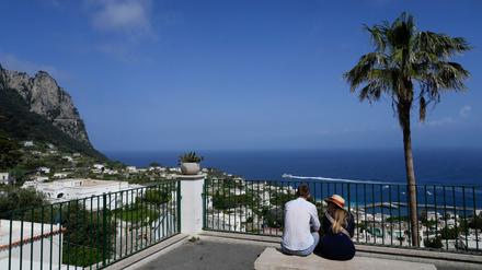 Capri ist eine der Top-Touristenattraktionen in der Region rund um Neapel.