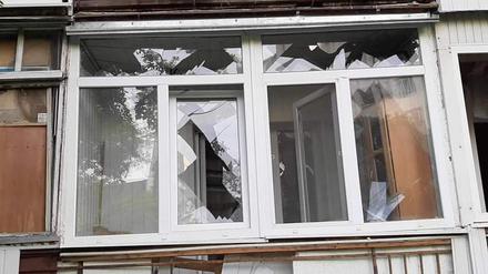 In Iwano-Frankiwsk wurden durch den Angriff zahlreiche Fensterscheiben zerstört. 