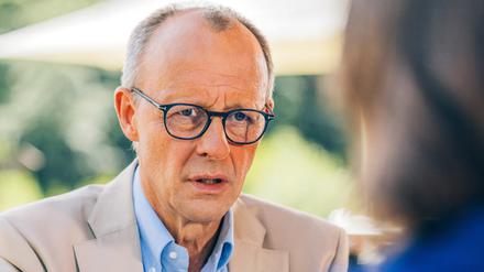 Friedrich Merz, Bundesvorsitzender der CDU und CDU/CSU-Fraktionsvorsitzender im Bundestag, spricht beim Sommerinterview des ZDF.