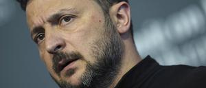 Wolodymyr Selenskyj, Präsident der Ukraine, spricht während einer Pressekonferenz auf dem Ukraine-Friedensgipfel. 