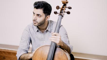 Österreicher mit iranischen Wurzeln. Cellist Kian Soltani.