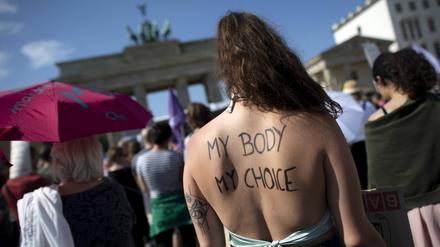 Für das Recht auf eine freie Entscheidung: eine Kundgebung im September 2023 in Berlin.