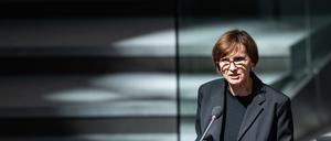 Bettina Stark-Watzinger (FDP) musste sich im Bundestag befragen lassen.