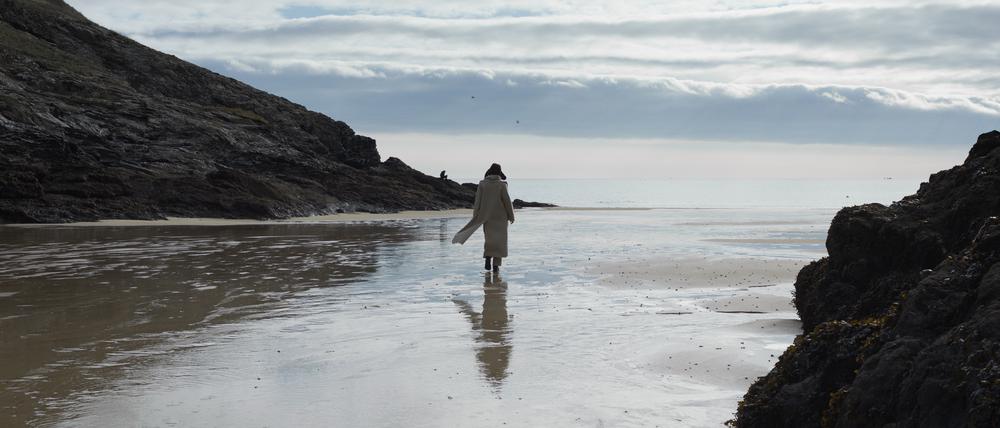 Maren Eggert als Nina in Hanna Slaks Mutter-Sohn-Drama „Kein Wort“