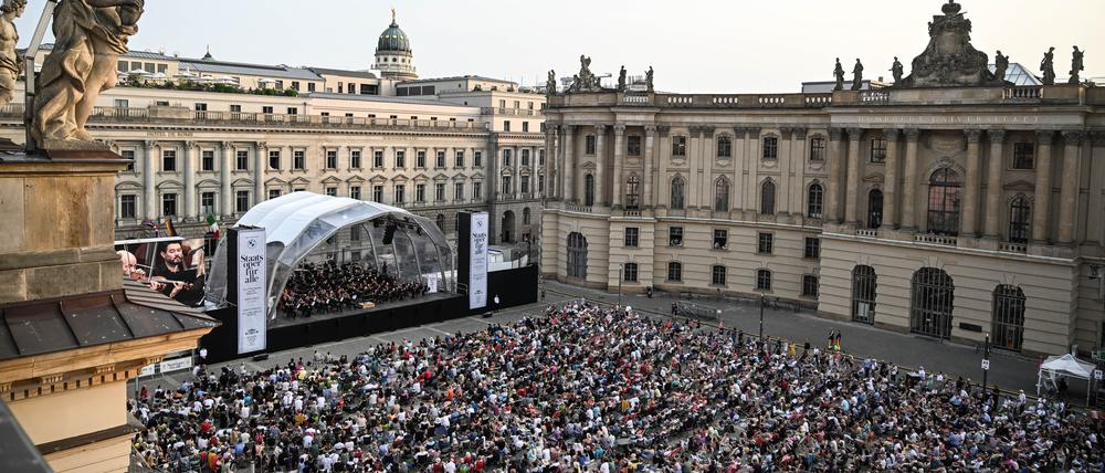 „Staatsoper für alle“ auf dem Bebelplatz.