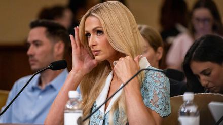 Hotelerbin und Reality-TV-Darstellerin vor dem US-Kongress: Paris Hilton.