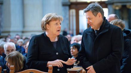 Angela Merkel und Robert Habeck beim Trauergottesdienst für Wolfgang Schäuble. (Archivbild)