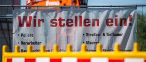 In nahezu allen Branchen werden Fachkräfte gesucht, aber nicht so schnell gefunden wie gewünscht. Die Gründe sind vielfältig.
