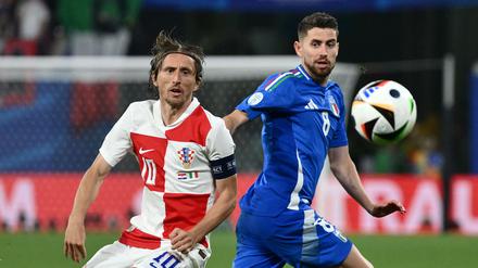 Jorginho (rechts) steht in der Kritik, Luka Modric (links) schied mit Kroatien in allerletzter Sekunde aus.