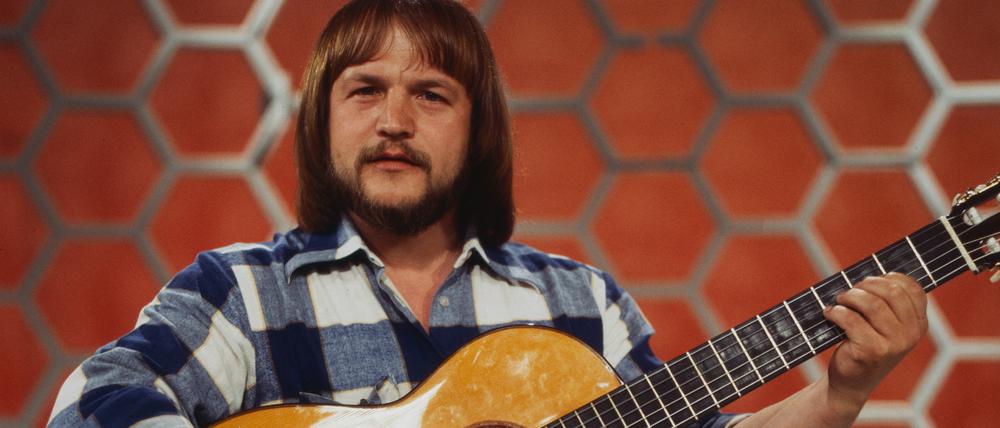 Erfinder des bayerischen Musikkabaretts: Fredl Fesl. 