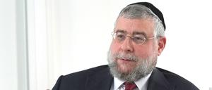 Pinchas Goldschmidt (* 21. Juli 1963 in Zürich) war bis 2022 Oberrabbiner von Moskau, geistlicher Führer der zentralen Choral-Synagoge (Moskau), Vorsitzender der Rabbinischen Gerichte sowohl der Russischen Föderation als auch der Gemeinschaft Unabhängiger Staaten, Vorstandsmitglied des Russländischen Jüdischen Kongresses. Seit 13 Jahren ist er Vorsitzender der Europäischen Rabbinerkonferenz. 
Foto: Kai-Uwe Heinrich