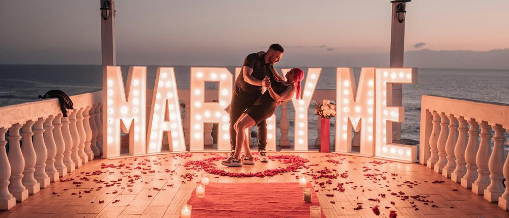 Marry me! Beim Antrag geht es auf mehr darum, wie es auf Social Media aussieht. 