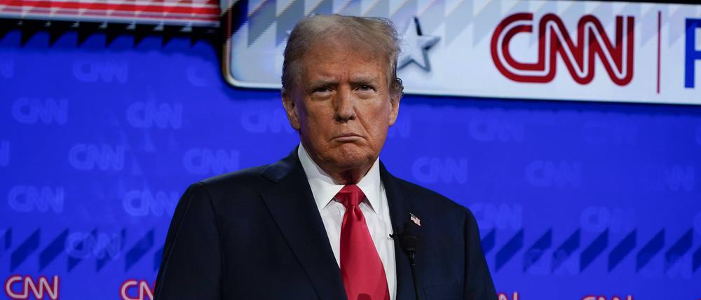 Diesen Anzug trug Ex-Präsident Donald Trump bei der TV-Debatte am 27. Juni mit Präsident Joe Biden.