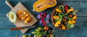 Die vegane Welt ist vielfältig - und trotzdem könnten Mangelerscheinungen drohen. Doch das kann man vermeiden.