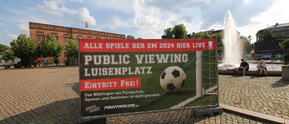 Public Viewing zur EM 2024 auf dem Luisenplatz in Potsdam wegen Sicherheitsbedenken abgesagt.