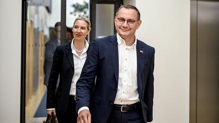 Die AfD-Vorsitzenden Tino Chrupalla und Alice Weidel wollen Parteichefs bleiben.