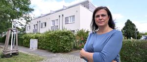 Mieterin Anke Stemmann wohnt in der Orville-Wright-Straße im Bornstedter Feld in Potsdam.