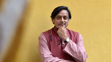 Der Schriftsteller und Politiker Shashi Taroor beim Jaipur Literature Fest 2017.